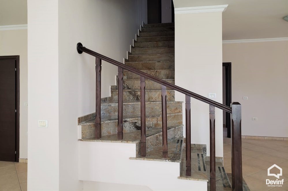Tirane For Rent Villa Me shume se 4 dhoma A house in a residential compound located in Farka Area Villa Residential Complex