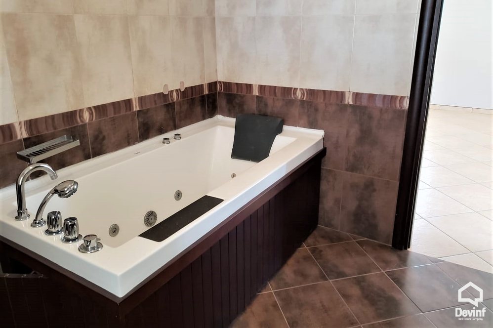 Tirane For Rent Villa Me shume se 4 dhoma A house in a residential compound located in Farka Area Villa Residential Complex