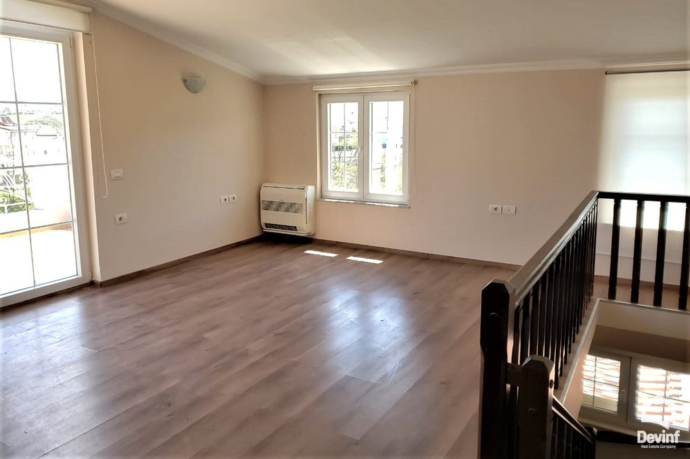 Tirane For Rent Villa Me shume se 4 dhoma A house in a residential compound located in Farka Area Villa Residential Complex