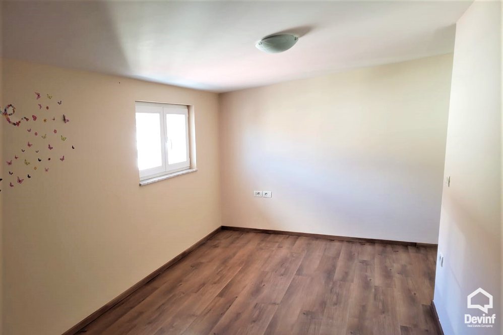 Tirane For Rent Villa Me shume se 4 dhoma A house in a residential compound located in Farka Area Villa Residential Complex
