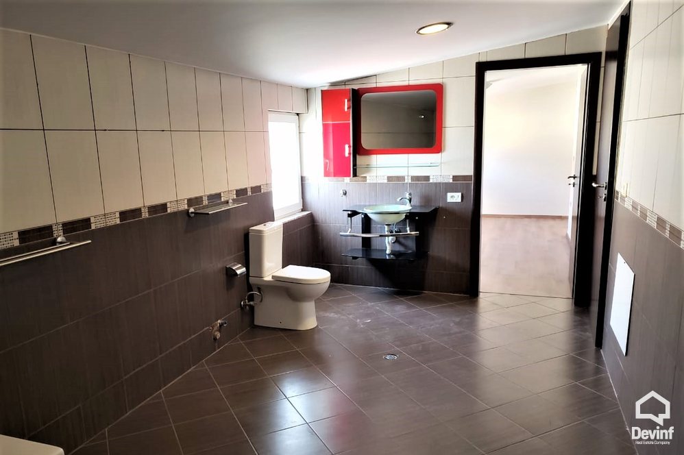 Tirane For Rent Villa Me shume se 4 dhoma A house in a residential compound located in Farka Area Villa Residential Complex