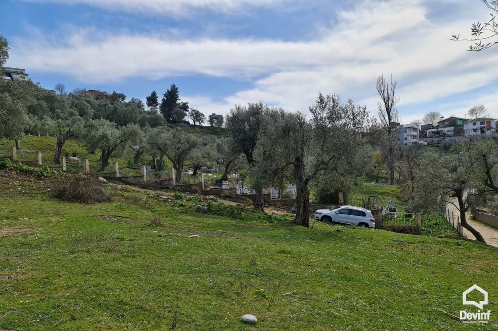 Tirane Shitje Toke  Fshati turistik i Petreles toke per ndertim toke bujqesore