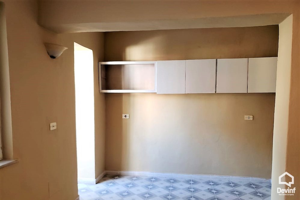 Tirane Shitje Apartament 2+1+A Prane postes tek tregu Cam apartament