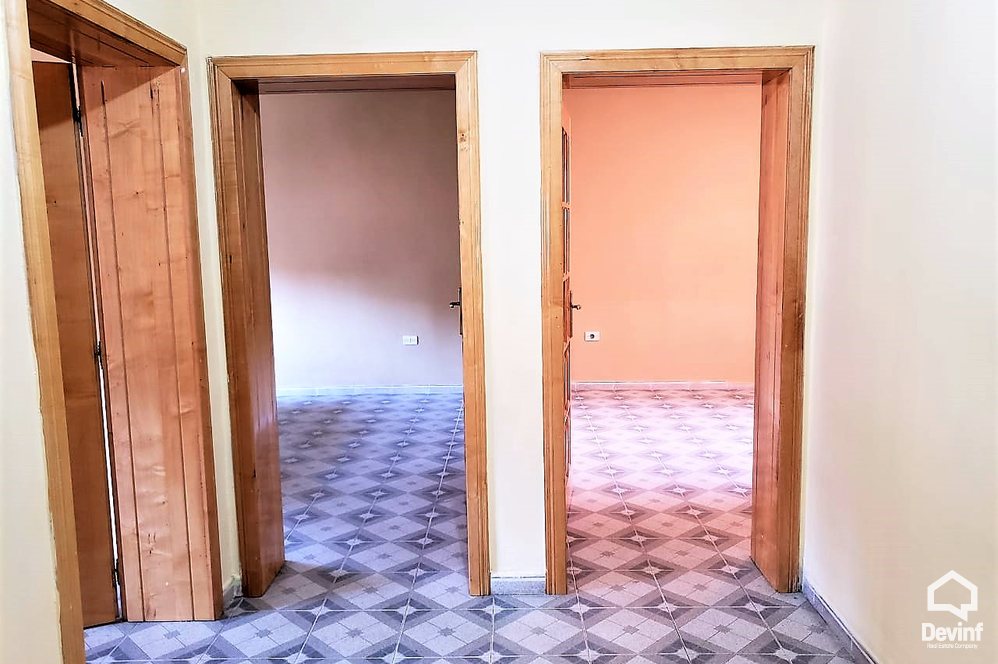 Tirane Shitje Apartament 2+1+A Prane postes tek tregu Cam apartament