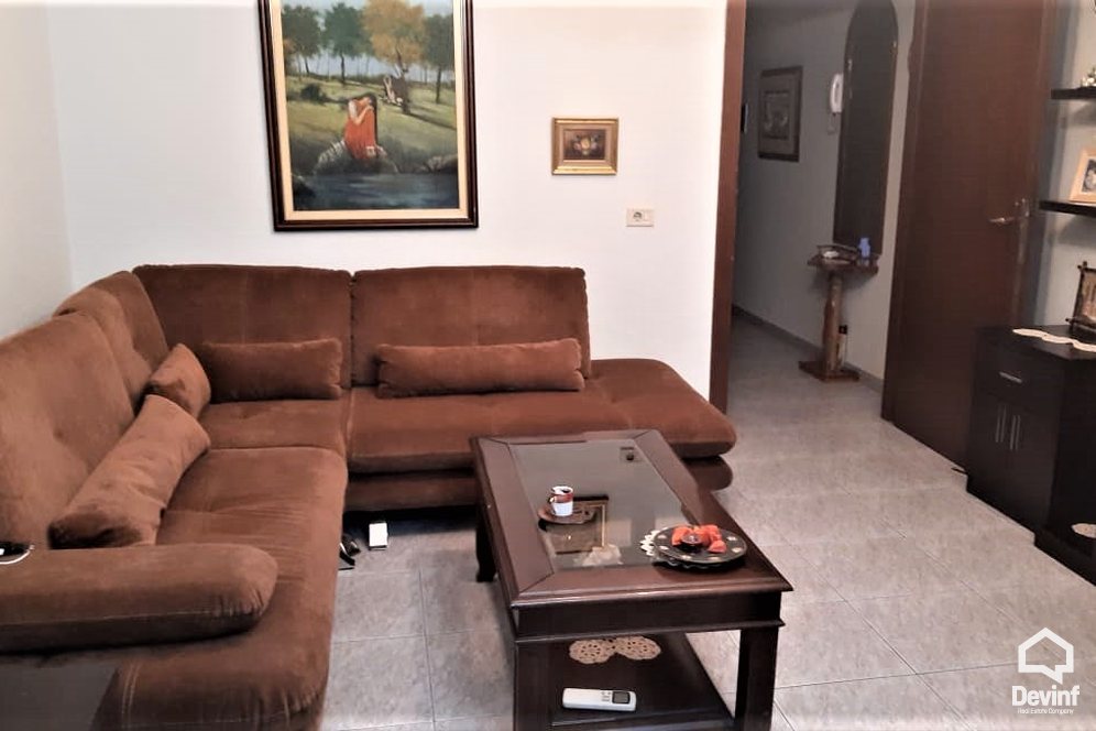 Me Qera Apartment 1 bedroom + livingroom + kitchenette Apartment in the center of Tirana, close to Kavaja Street Tirane
