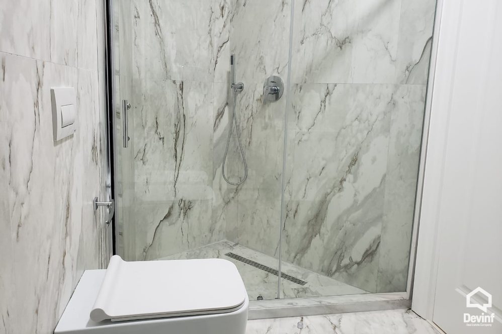 Tirane Qera Apartament 3+1+G Kompleks rezidencial, prane Qendres Tregtare TEG apartament kompleks rezidencial papafingo