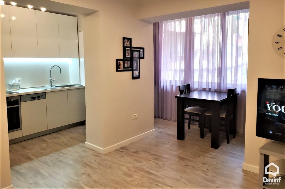 Tirane Qera Apartament 2+1+A Zyra tek Stadiumi Selman Stermasi zyre