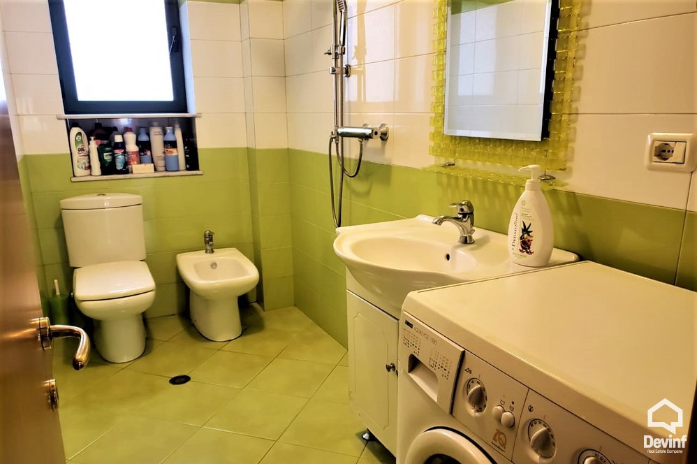 Tirane Qera Apartament 2+1+A Zyra tek Stadiumi Selman Stermasi zyre