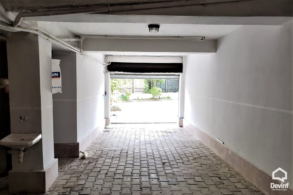 Tirane For Sale Villa Me shume se 4 dhoma A villa in the USA Embassy compound Villa