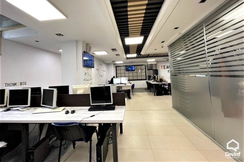 Tirane For Rent Shop  Office close to Wilson Square Office Shop