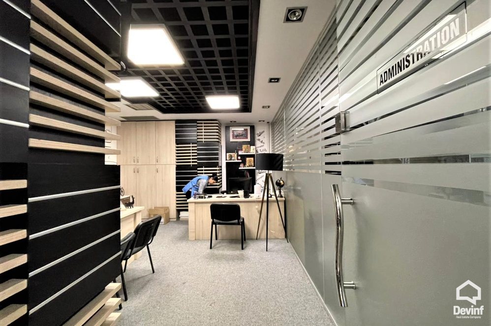 Tirane For Rent Shop  Office close to Wilson Square Office Shop