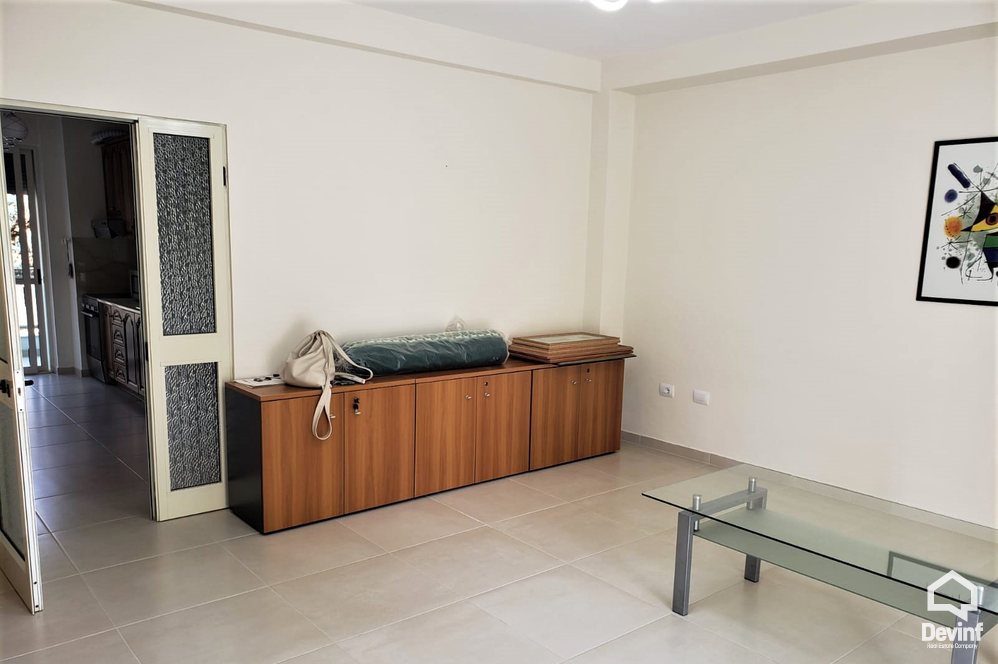 Tirane Qera Apartament 3+1+G Ne zonen e Bllokut apartament zyre