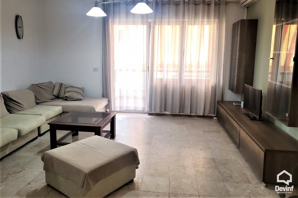 Tirane Qera Apartament 2+1+A Ne zonen midis Stadiumit Selman Stermasi dhe Bllokut apartament