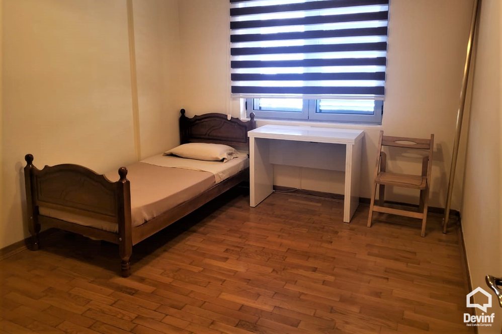 Tirane Qera Apartament 2+1+A Ne zonen midis Stadiumit Selman Stermasi dhe Bllokut apartament