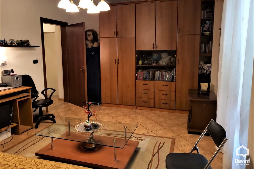 Tirane Shitje Apartament 3+1+G Apartament per biznes, ne katin e dyte prane Ures se Tabakeve apartament zyre