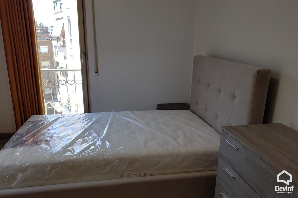Tirane Qera Apartament 3+1+A Apartament prane Bllokut te Ambasadave ne Rr. Skenderbej apartament