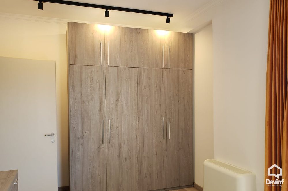 Tirane Qera Apartament 3+1+A Apartament prane Bllokut te Ambasadave ne Rr. Skenderbej apartament