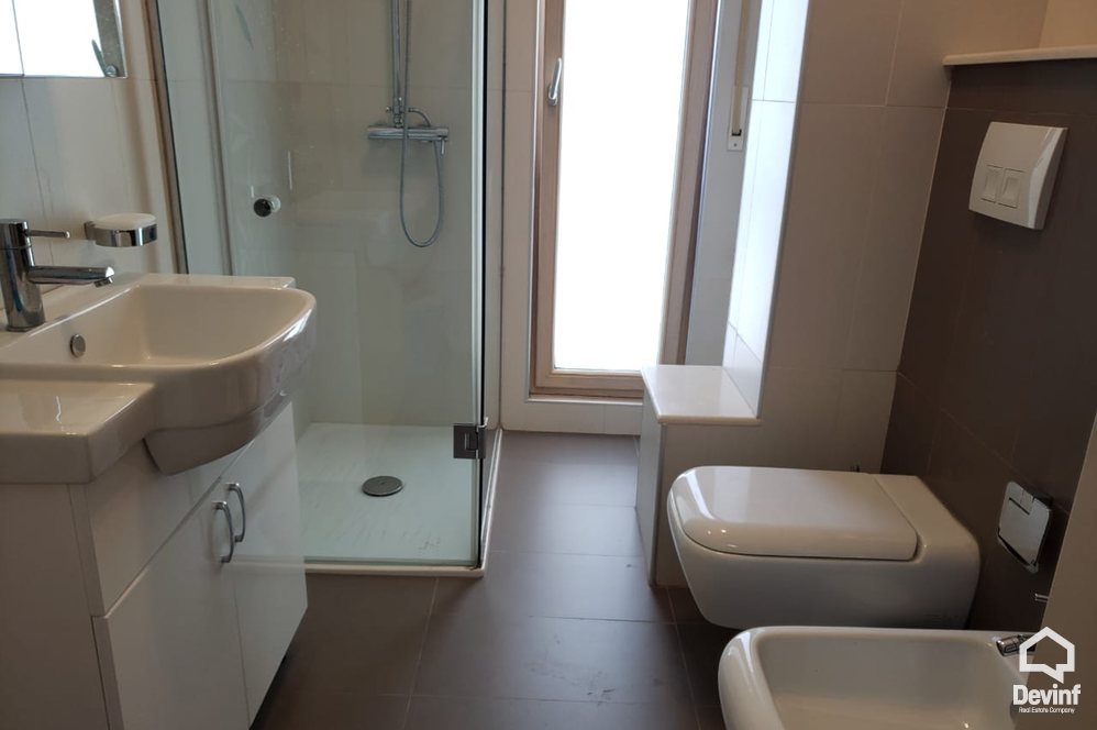 Tirane Qera Apartament 3+1+A Apartament prane Bllokut te Ambasadave ne Rr. Skenderbej apartament