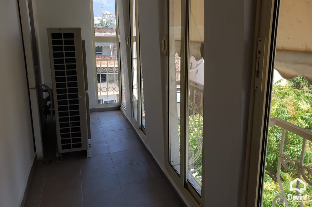 Tirane Qera Apartament 3+1+A Apartament prane Bllokut te Ambasadave ne Rr. Skenderbej apartament