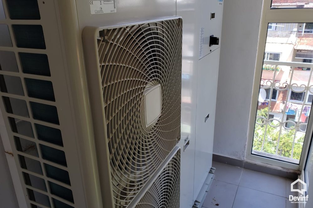 Tirane Qera Apartament 3+1+A Apartament prane Bllokut te Ambasadave ne Rr. Skenderbej apartament