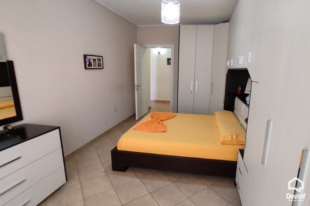 Tirane Shitje Apartament 2+1+A Perballe Kristal Center, mbi unazen apartament
