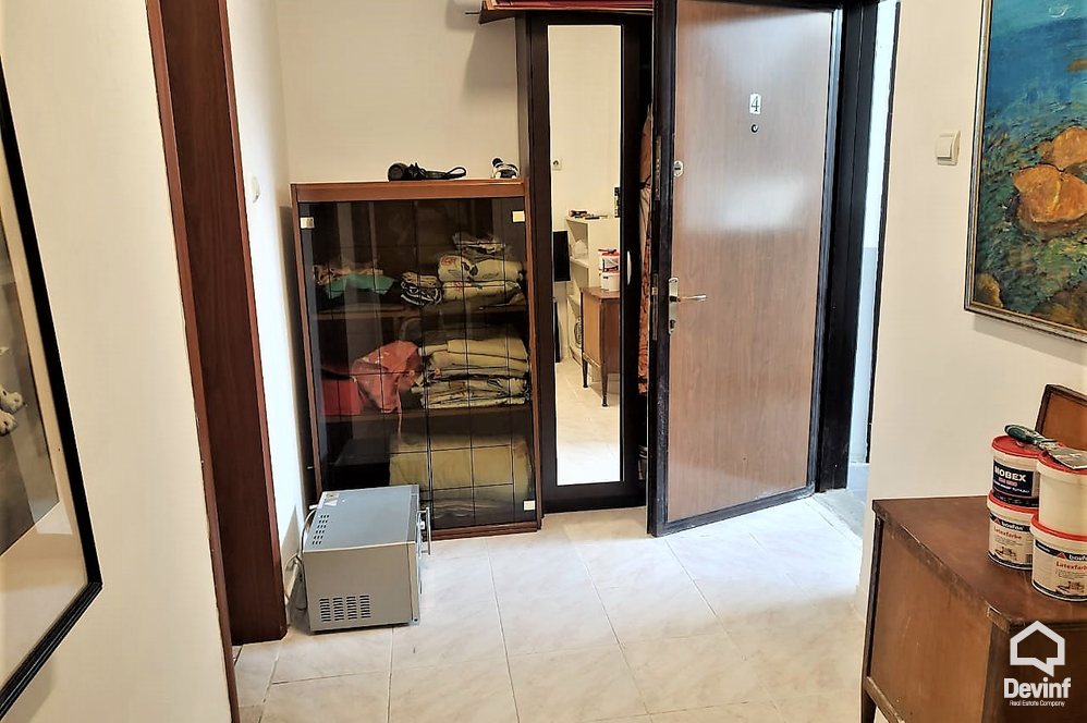 Tirane For Rent Office Garsoniere Office in Myslym Shyri Street Office