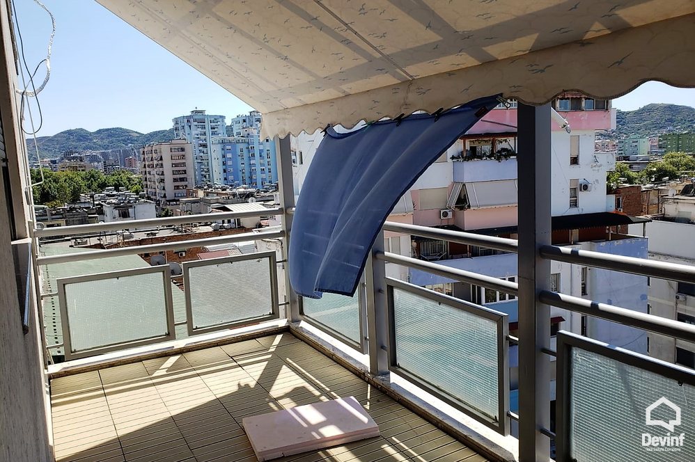 Tirane Qera Apartament 1+1+A Apartament ne Rr. Myslym Shyri apartament