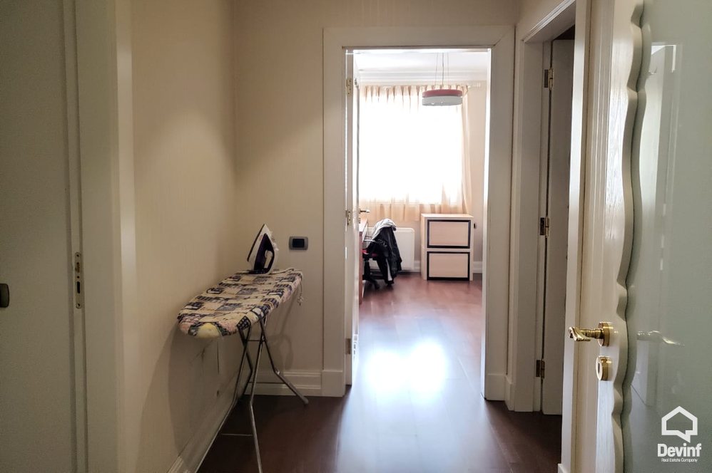 Tirane For Sale Apartment 3+1+A Near Wilson Square Apartment