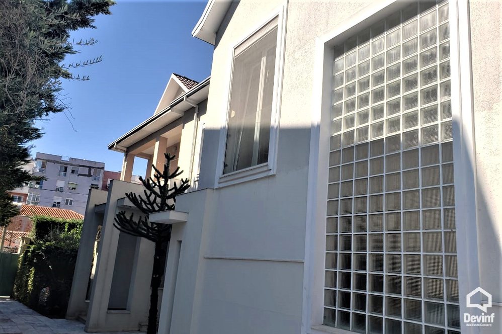 Tirane Qera Vile 4+1+G Vile mbrapa Ambasades se Shteteve te Bashkuara te Amerikes vile