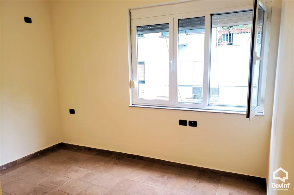 Tirane Qera Zyre 1+1+A Zyre ne zonen e Bllokut zyre
