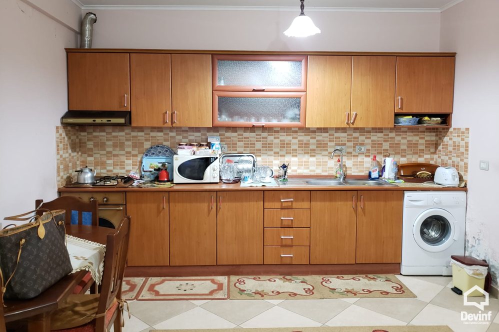 Tirane Shitje Apartament 1+1+A Rruga Siri Kodra apartament