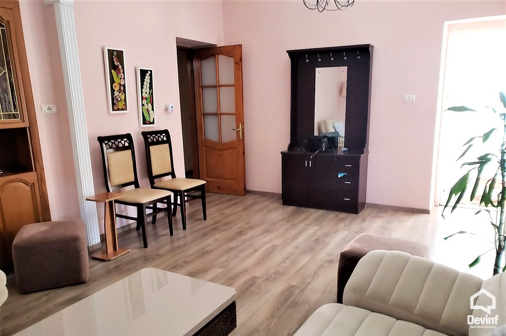 Tirane Qera Apartament 3+1+G Apartament ne Laprake apartament