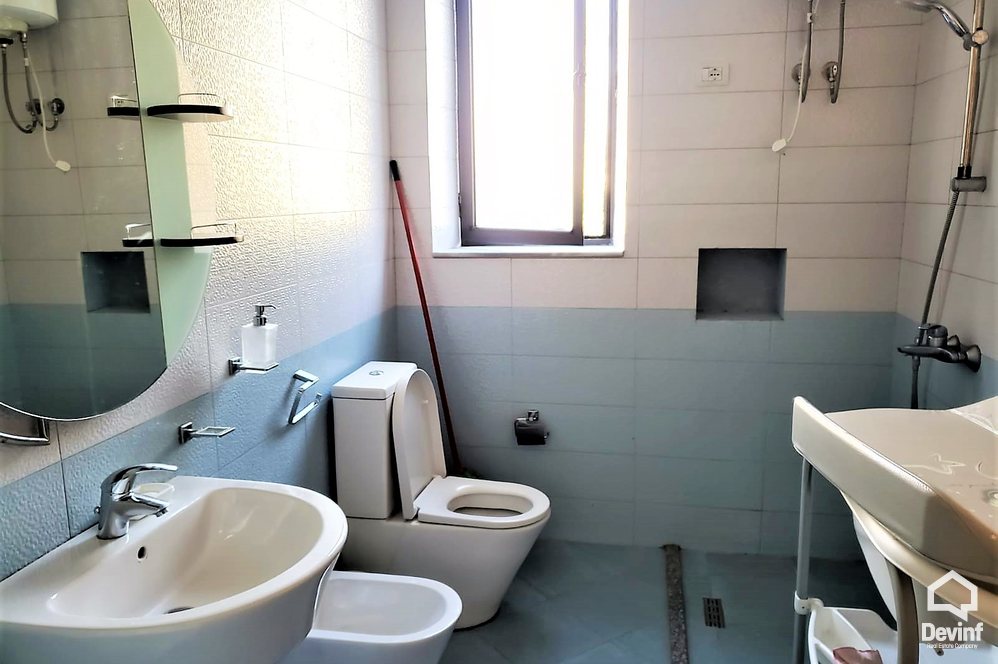 Tirane Qera Apartament 3+1+G Apartament ne Laprake apartament