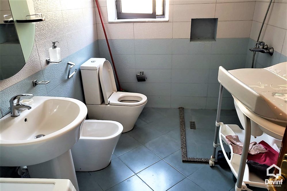 Tirane Qera Apartament 3+1+G Apartament ne Laprake apartament
