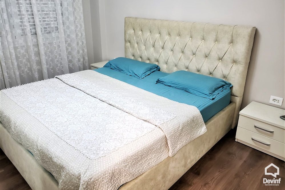 Tirane Qera Apartament 2+1+A Shume prane Parkut te Liqenit te Tiranes apartament