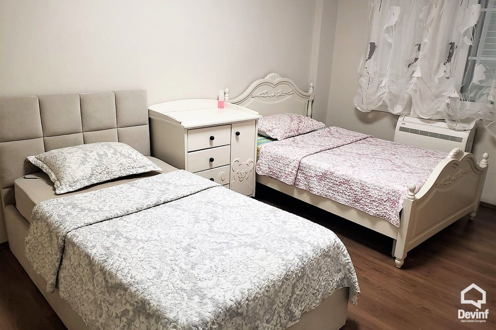 Tirane Qera Apartament 2+1+A Shume prane Parkut te Liqenit te Tiranes apartament