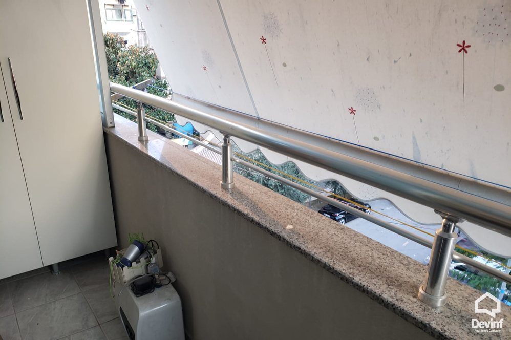 Tirane Qera Apartament 2+1+A Shume prane Parkut te Liqenit te Tiranes apartament