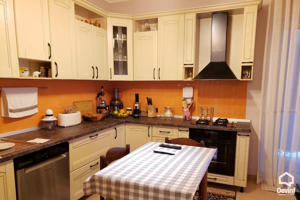 Tirane Shitje Apartament 2+1+G Prane gjimnazit Sami Frasheri apartament