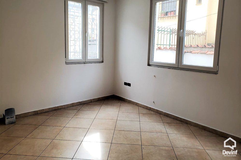 Tirane Qera Vile  Vile prane Sholles se Kuqe zyre vile kopesht femijesh shkolle kursesh