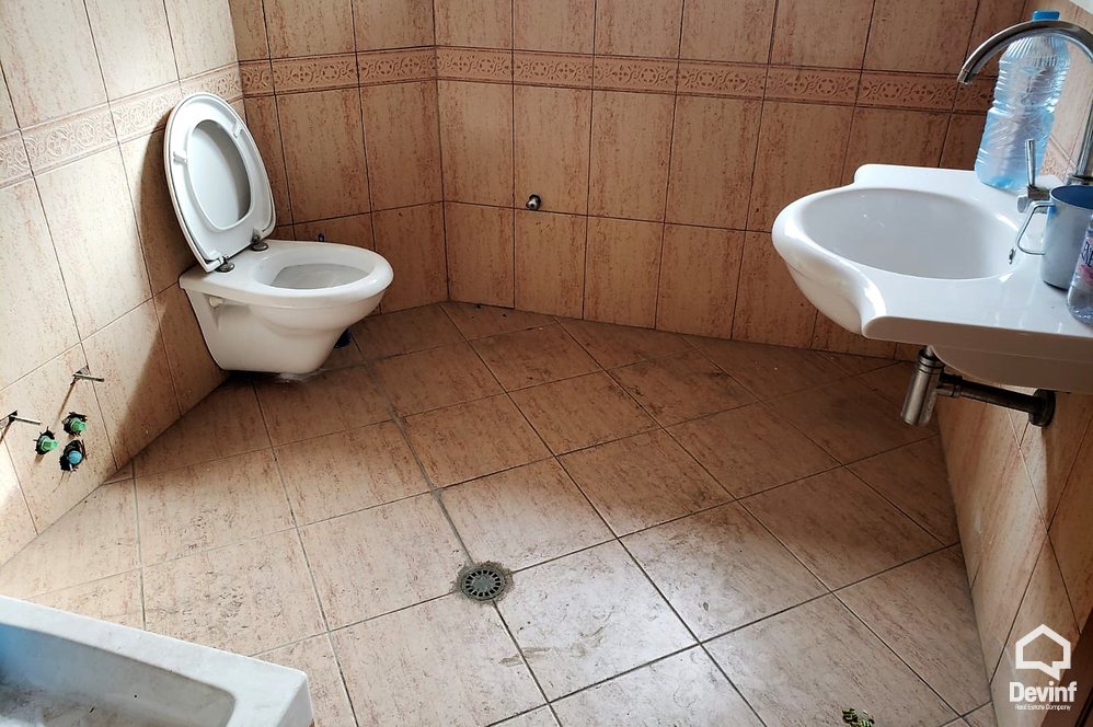 Tirane Qera Vile  Vile prane Sholles se Kuqe zyre vile kopesht femijesh shkolle kursesh