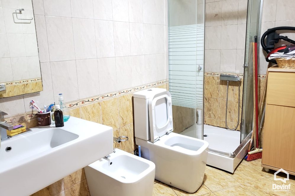 Tirane Shitje Apartament 3+1+A Prane Shkolles se Kuqe apartament