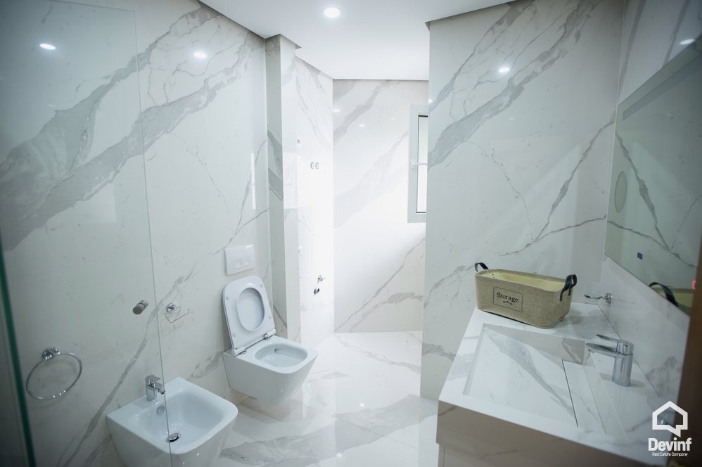 Vlore For Sale Apartment 2+1+A Lungomare, Vlore Apartment bregdet