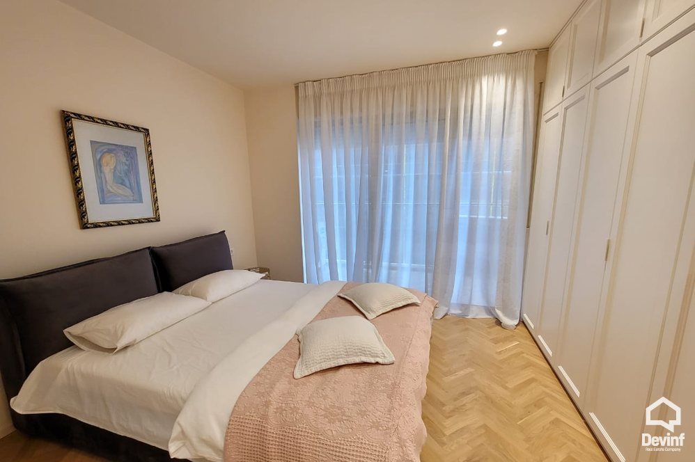 Tirane Shitje Apartament 2+1+A Sky Tower, zona e ish bllokut apartament