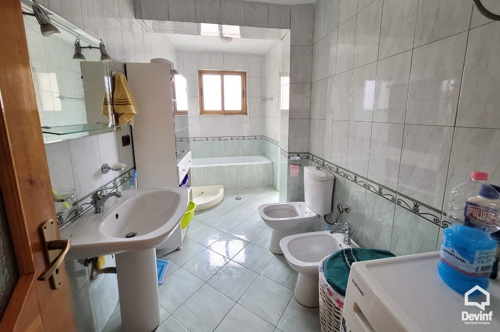 Tirane Shitje Apartament 2+1+G Rruga Gjik Kuqali, Stadiumi Dinamo, ish Shushica apartament