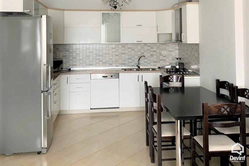Tirane Qera Apartament 1+1+A Apartament ne Rr. Petro Nini Luarasi apartament