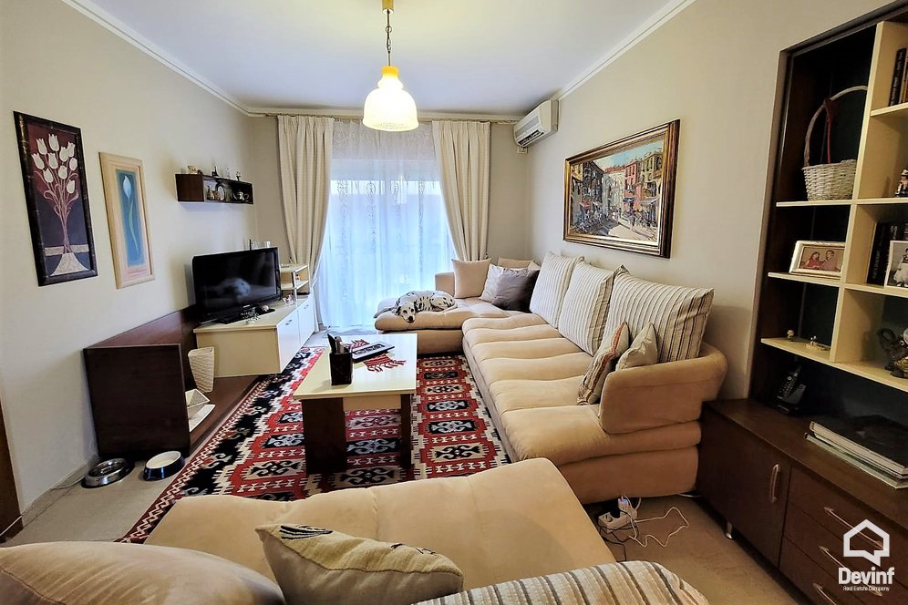 Ne Shitje Apartament 3+1+A Rruga Petro Nini Luarasi, prane shkolles se baletit Tirane