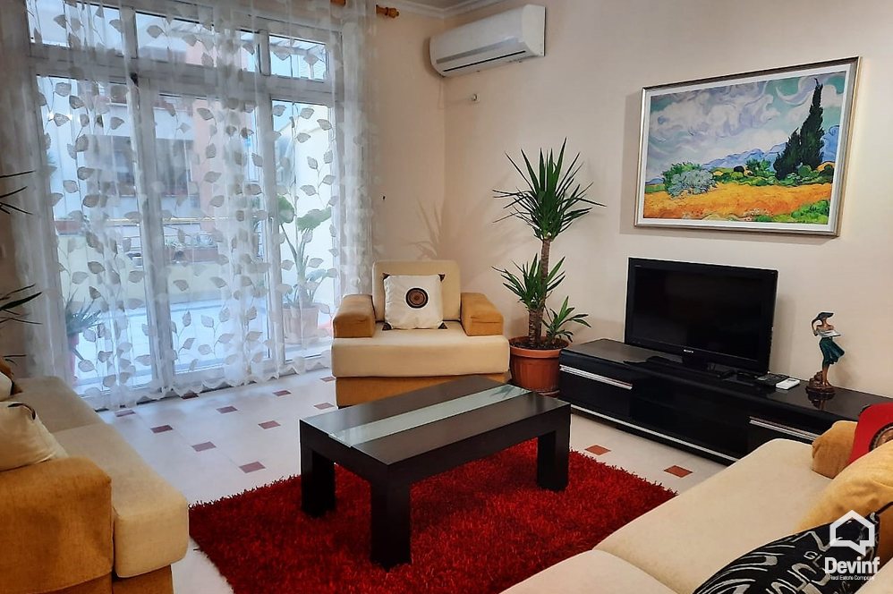 Tirane Qera Apartament 1+1+A Apartament ne zonen e Liqenit te Tiranes apartament