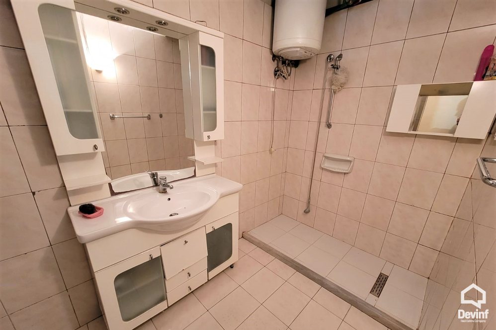 Tirane Shitje Apartament 2+1+G Ne Rrugen Myslym Shyri apartament zyre klinike dentare qender masazhi