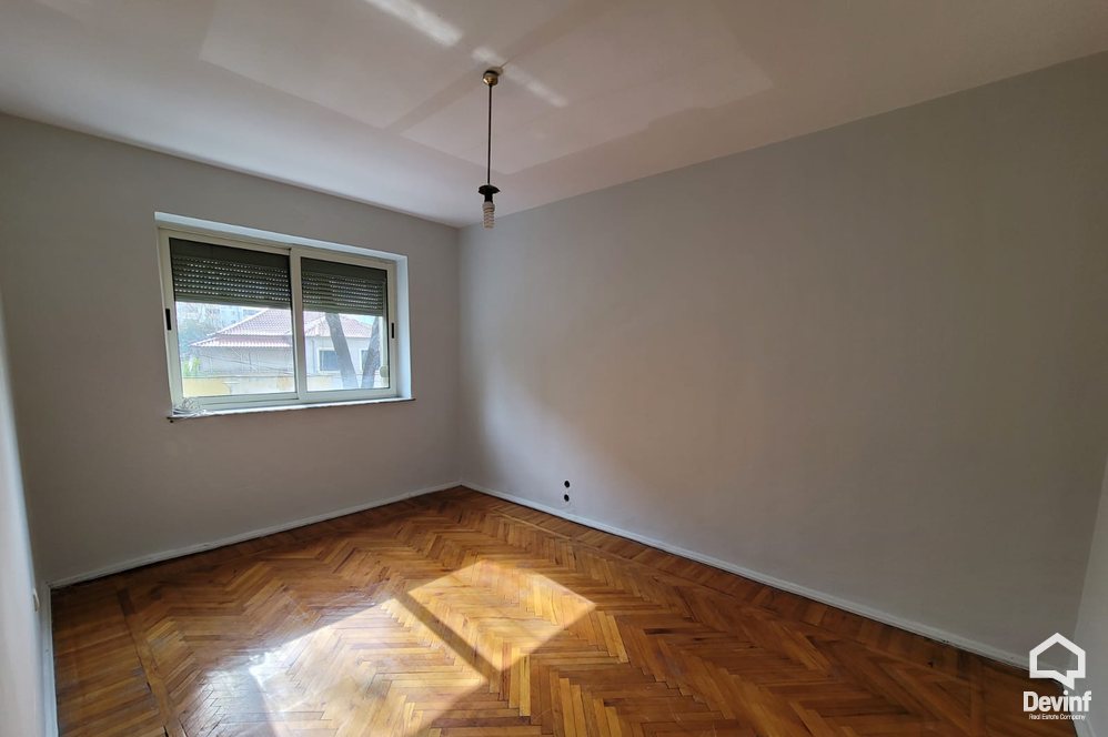 Tirane Shitje Apartament 2+1+G Ne Rrugen Myslym Shyri apartament zyre klinike dentare qender masazhi