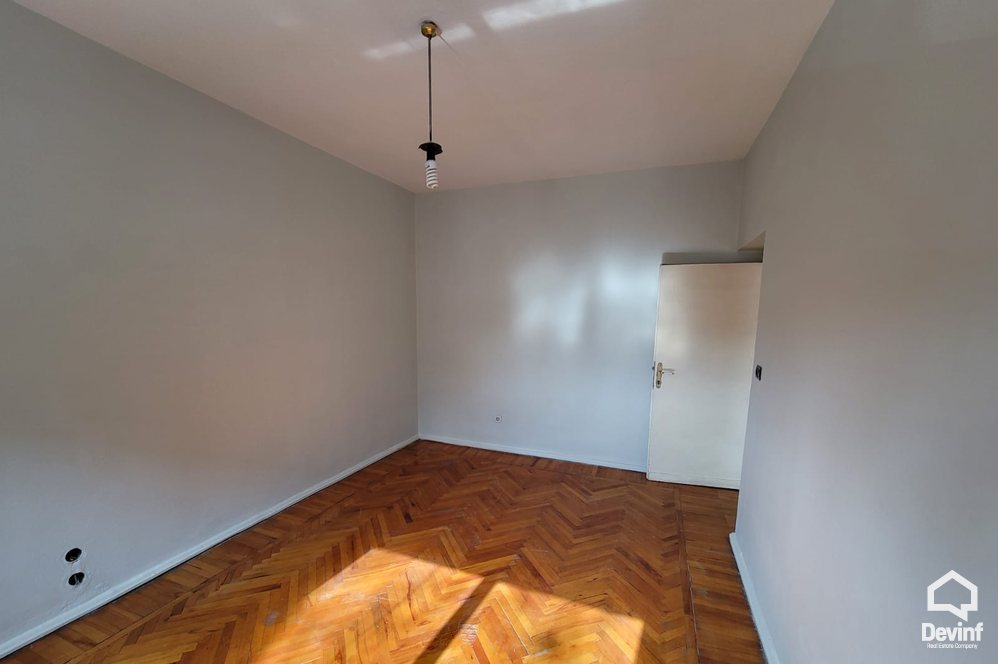 Tirane Shitje Apartament 2+1+G Ne Rrugen Myslym Shyri apartament zyre klinike dentare qender masazhi